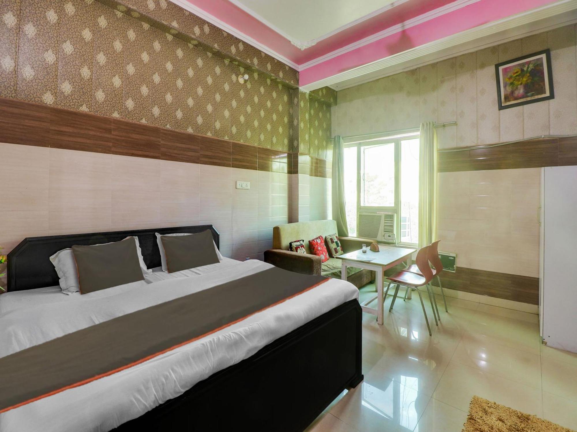 Collection O Paradise And Restaurant Hotell Kashipur Exteriör bild